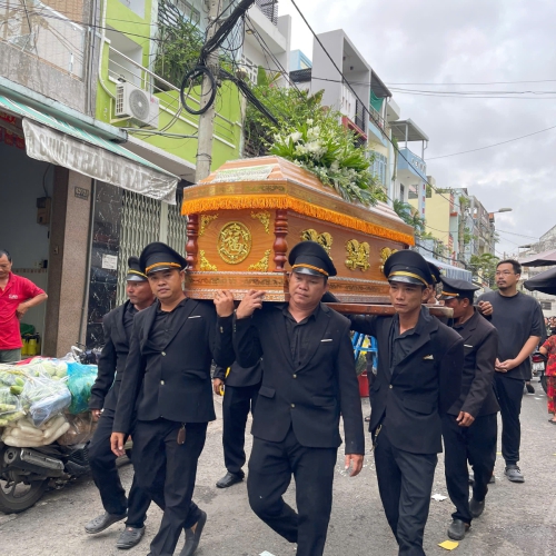 Nhân viên tang lễ